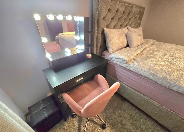 3 Bedroom 3 Bath Lovely In Il *