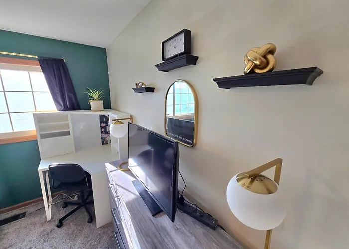 3 Bedroom 3 Bath Lovely In Il Hébergement de vacances Aurora